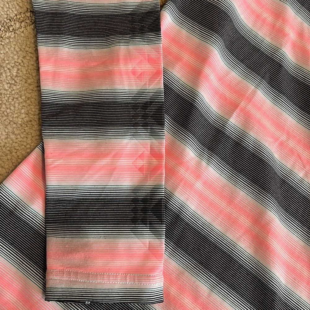 Tee - Picture 3 of 14